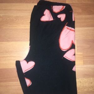 LuLaRoe Valentine’s Day leggings